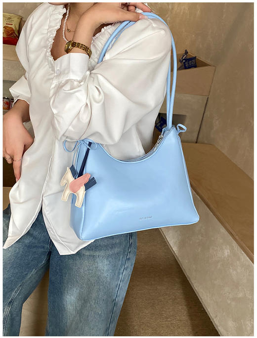 👏女神节礼物🎁的天花板🌷韩系氛围感直接拉满『安诺蓓德韩系简约ins时髦斜挎包』大小号双选🥰通勤出街全拿捏🤗 ✔让人眼前一亮 一眼就爱上的𝐡𝐨𝐛𝐨  商品图3