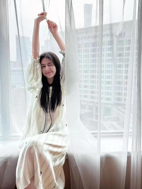 知性松弛感~李兰迪同款熊猫睡裙 仿真丝缎面家居服可外穿优雅得体