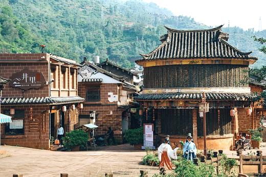 户外@2~8人【花漾滇川】昆明&西昌蓝花楹▪东川红土地▪元谋土林▪攀枝花凤凰花▪大石板村▪七里坝杜鹃花▪黑井古镇▪富民蓝花楹6天 商品图6