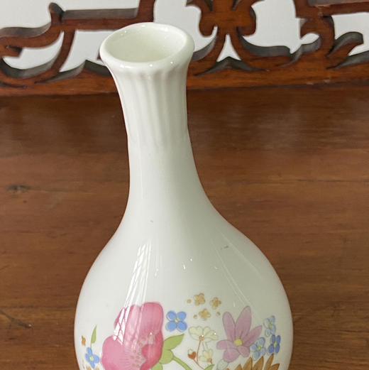 英国Wedgwood Meadow Sweet细口花瓶 B0243 商品图2