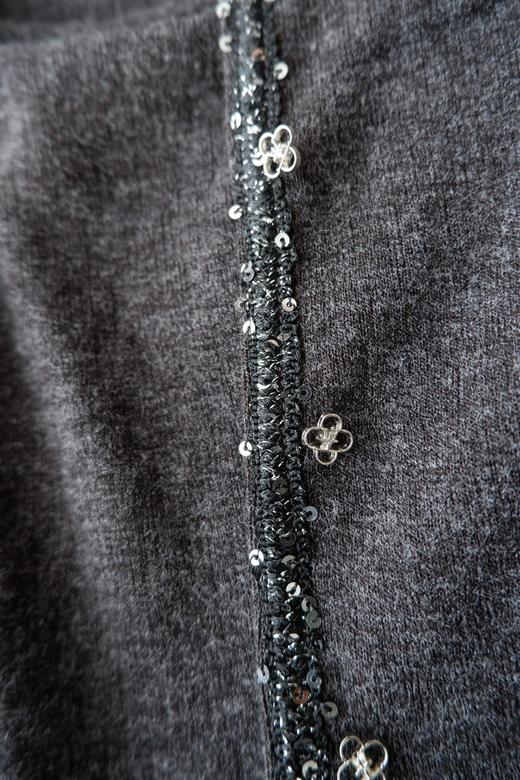 二店y 早春款 ~千金法式喇叭长袖小香风针织开衫+无袖吊带上衣两件套 商品图3