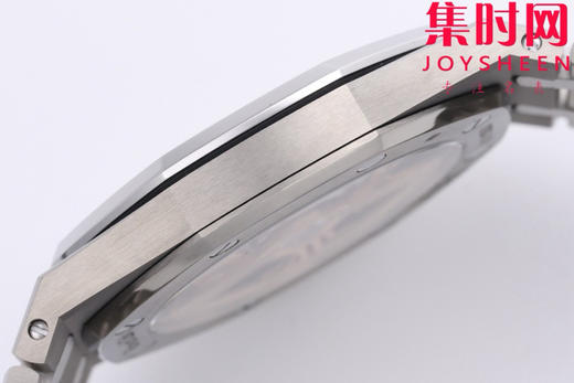 ZF爱彼AP皇家橡树系列 表径39MM的16202XT "JUMBO"超薄腕表 超轻钛壳钛金属 烟熏红面 渐变红 男士腕表 小手腕福音 商品图6