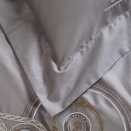 【6楼】富安娜素绣床单四件/自由之境·悦己之旅，咖色，牌牌价2980~3180元，三八爆品活动价999元 商品图4