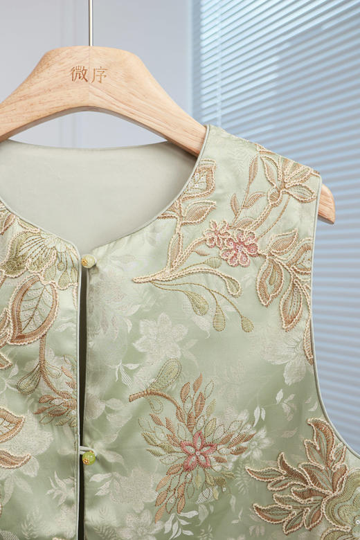 缀青|重工提花中式马甲 商品图1