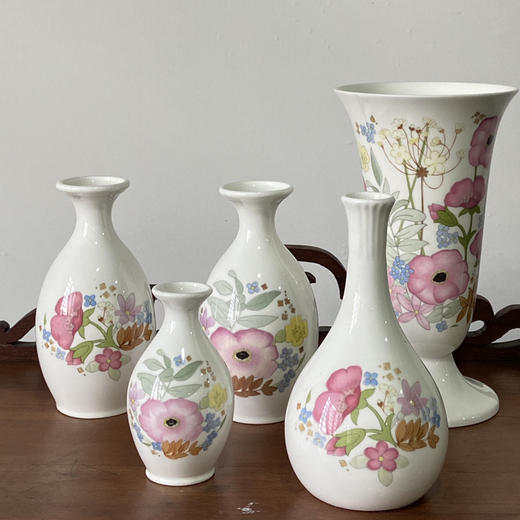 英国Wedgwood Meadow Sweet细口花瓶 B0243 商品图3