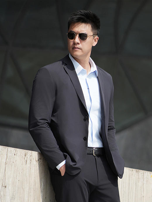 三代龙牙暗行轻量便携西服 商品图2