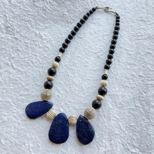 「苍穹之眼」青金石黑檀木项链 | 总长约55cm 冷冽彝族条纹珠 to me 天然石饰品 商品图0