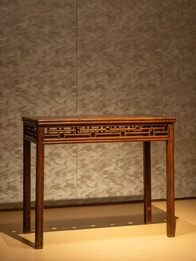 清中期	黄花梨劈料直枨透棂半桌