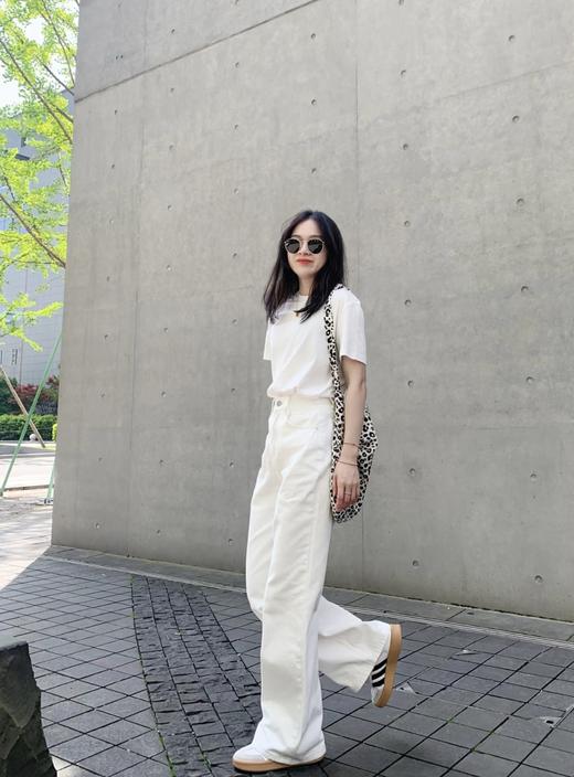 一年四季超软棉牛仔直筒窄腿奶油白牛仔裤 商品图5