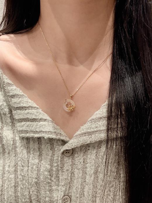 卡蒂罗KADER 好运莲莲平安扣 999足银新中式国风招财锁骨链双色可选 万事顺遂 小众轻奢表达爱意 玉髓 项链 女款 商品图7