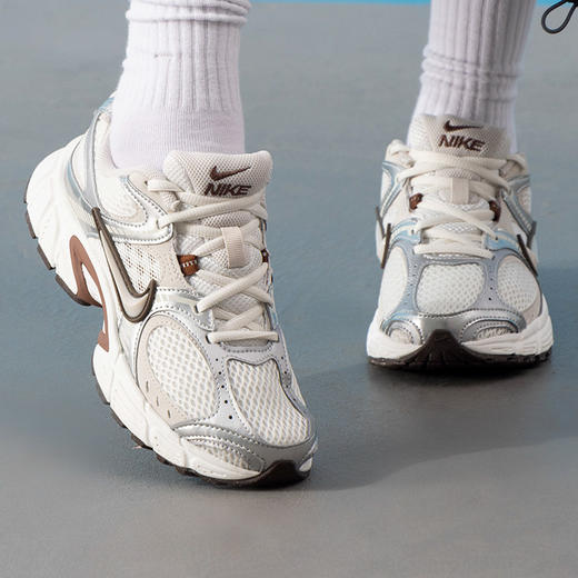 心选丨【奥莱直发】耐克Nike V5 RNR低帮跑步鞋 商品图3