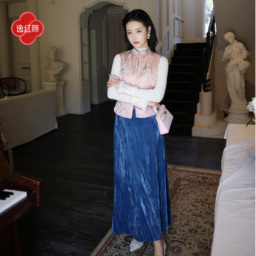 逸红颜《絮风》2026早春款水貂刺绣针织羊毛修身打底毛衣女 商品图2