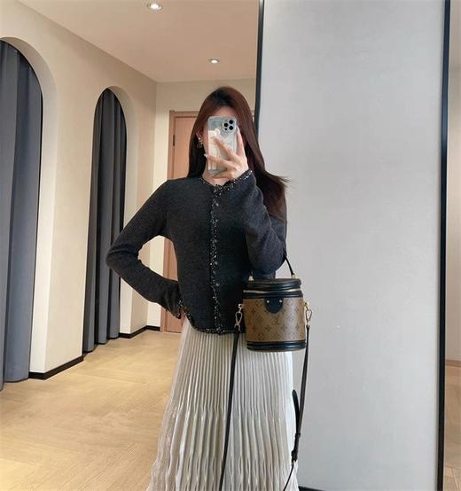 二店y 早春款 ~千金法式喇叭长袖小香风针织开衫+无袖吊带上衣两件套 商品图8