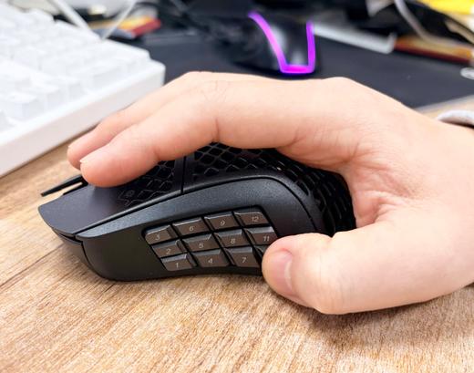 【 二手/很新 】赛睿 Aerox 9电竞游戏三模鼠标 商品图3