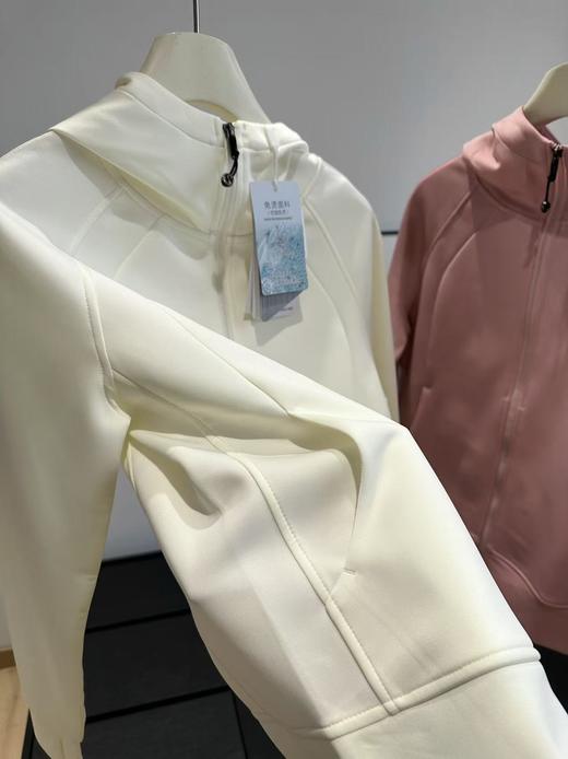 经典显瘦运动连帽拉链外套上身立竿见影显瘦 商品图7