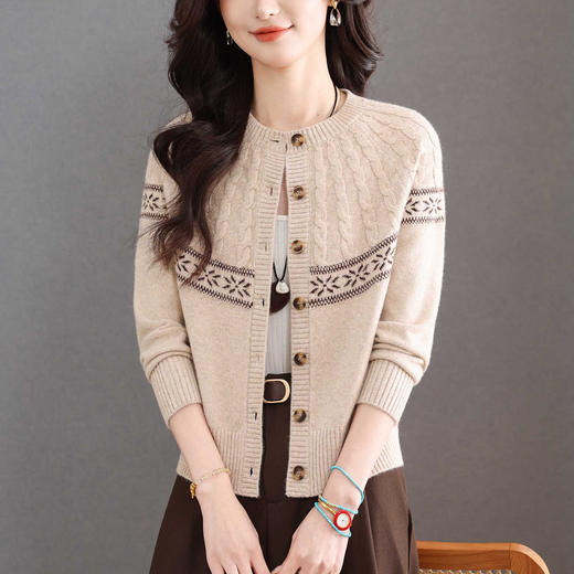 费尔岛风格针织女士开衫，圆领宽松显瘦女装外套CC-101-98641 商品图2