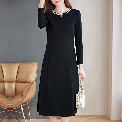 大码长袖连衣裙女春装2026新款高端洋气圆领A字女士黑色连身裙子 商品图4