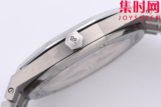 ZF爱彼AP皇家橡树系列 表径39MM的16202XT "JUMBO"超薄腕表 超轻钛壳钛金属 烟熏红面 渐变红 男士腕表 小手腕福音 商品图5