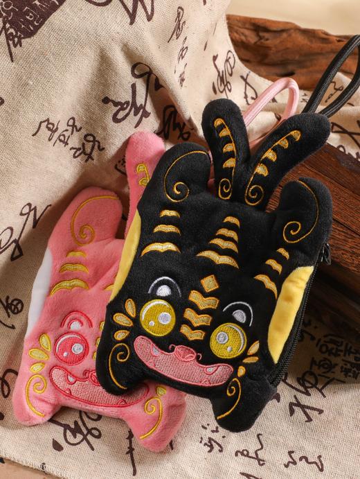 如虎添亿毛绒随身包 商品图0