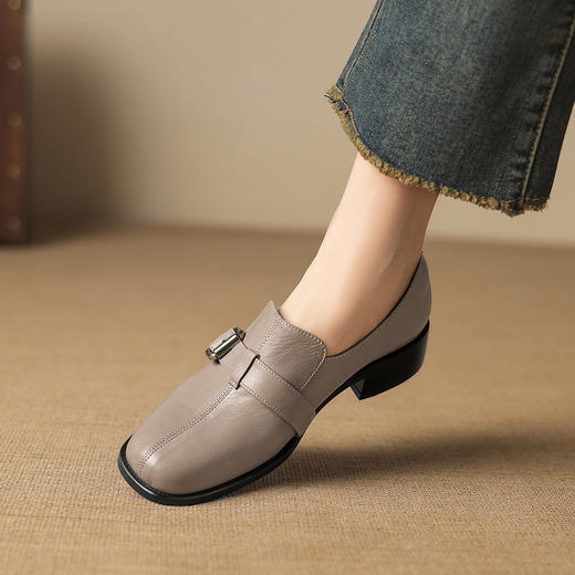 【预售7天】中跟百搭头层水洗牛皮，乐福鞋皮带扣小皮鞋NGMZR&72-8059 商品图3