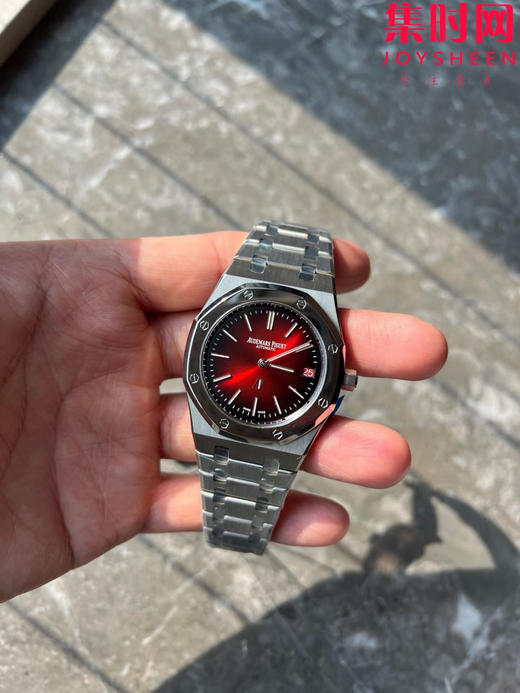 ZF爱彼AP皇家橡树系列 表径39MM的16202XT "JUMBO"超薄腕表 超轻钛壳钛金属 烟熏红面 渐变红 男士腕表 小手腕福音 商品图0