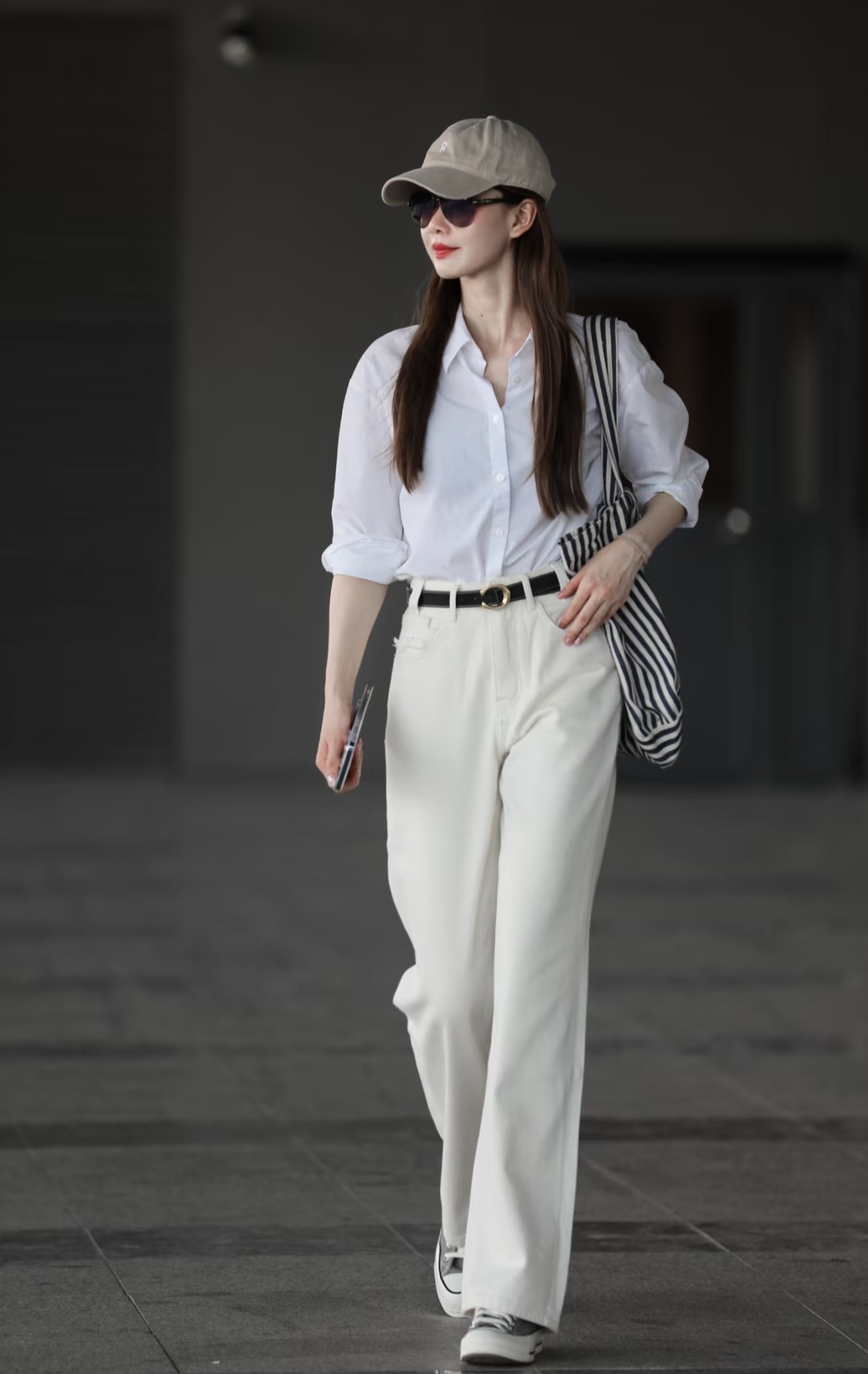 一年四季超软棉牛仔直筒窄腿奶油白牛仔裤