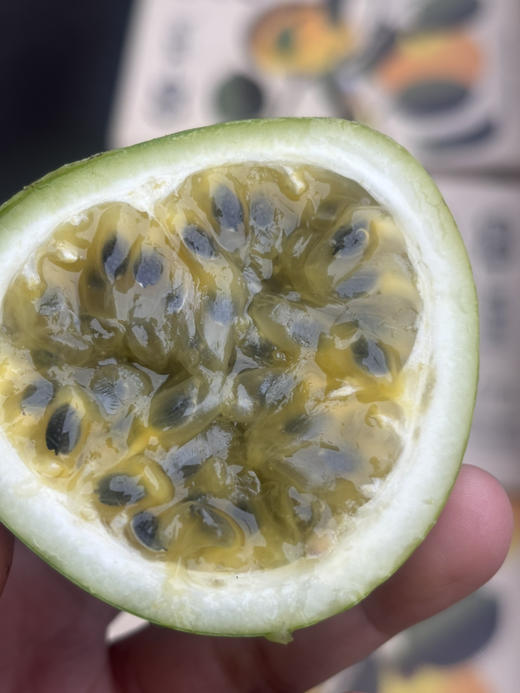 桂蜜5号新品百香果空运到货，鲜甜浓郁 果肉饱满 果汁充盈 回味无穷～ 商品图2