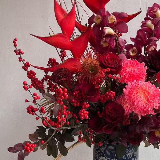 《祥瑞》富贵鸟红掌冬青大花蕙兰牡丹菊花团纹青花瓷花瓶 商品图5