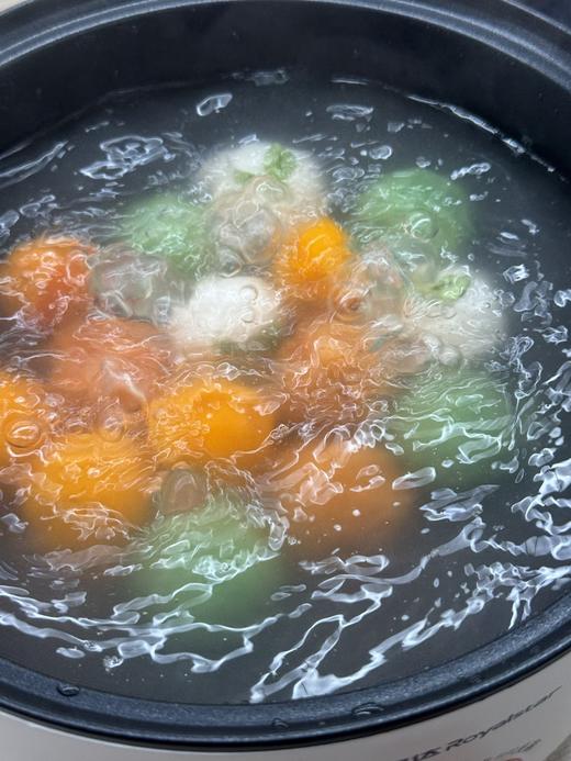汤圆 团团圆圆 营养丰富  入口软糯  弹香绵蜜 流心馅料  久煮不烂  万柿如意 商品图3