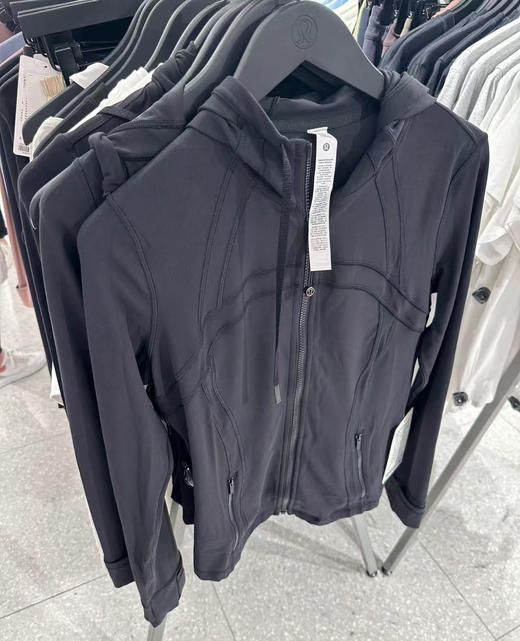 【sssp1】原厂好品质女士时尚运动Define连帽夹克外套！！ 商品图1