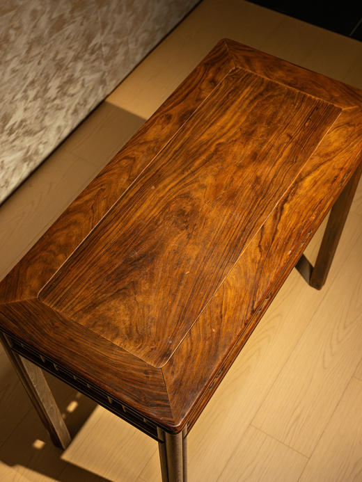 清中期	黄花梨劈料直枨透棂半桌 商品图3