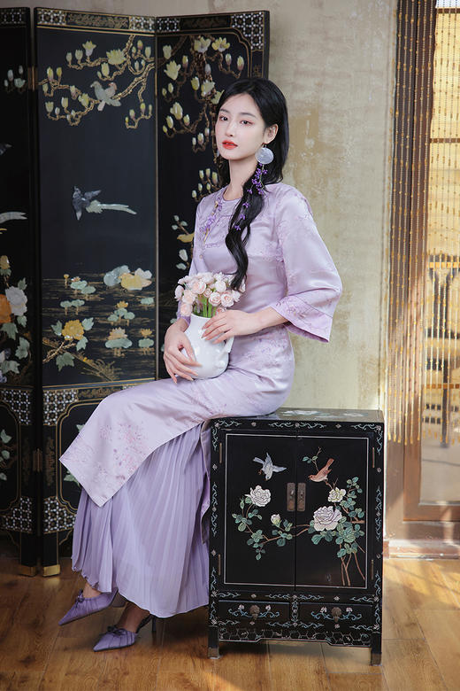 逸红颜明月优选#18姆米真丝旗袍『紫茜』重磅高定系列 气质桃花云纹真丝交织圆领旗袍 商品图8