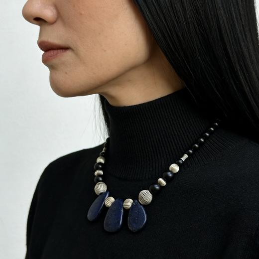 「苍穹之眼」青金石黑檀木项链 | 总长约55cm 冷冽彝族条纹珠 to me 天然石饰品 商品图1