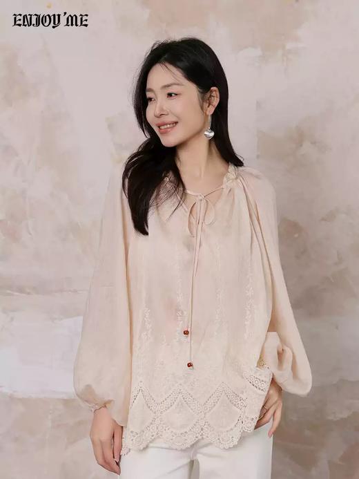 【门店同款】ENJOY春季“序光之旅”下摆重工刺绣上衣 169649956 商品图2