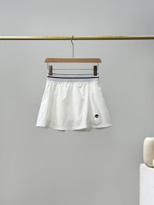 点此购买 迪桑特春夏季TRAINING系列女士短裙 qk 341037 商品图3