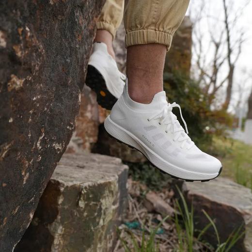 轻便越野跑步男女鞋 商品图1