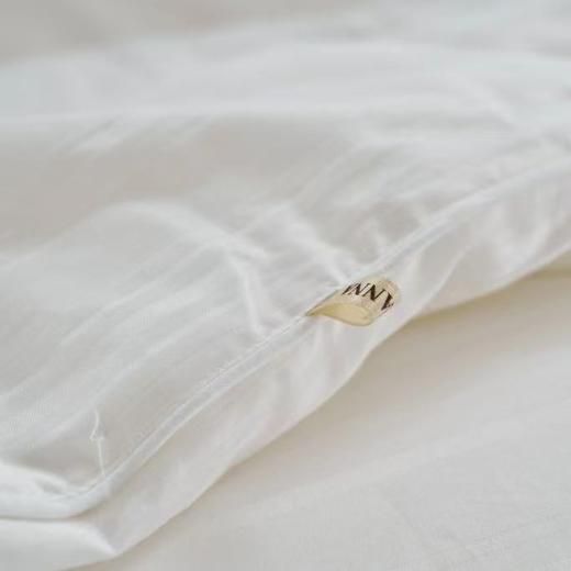 10楼富安娜 星瑶纯棉蚕丝 吊牌价3280-3680元   活动价699-799元 商品图1