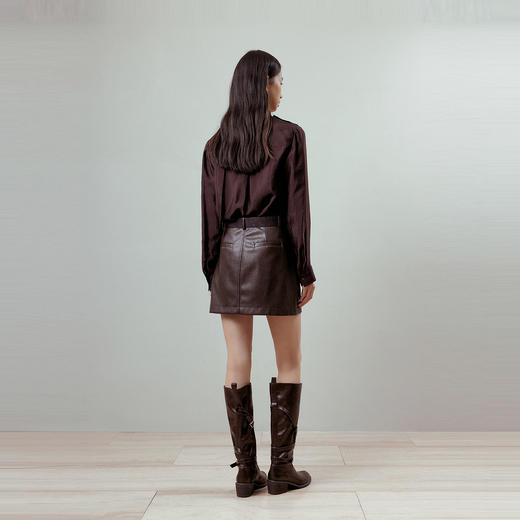 NEELLY纳俪商场同款春季新款复古摩登高腰A字皮裙女深棕简约短裙N26012E01041 商品图1