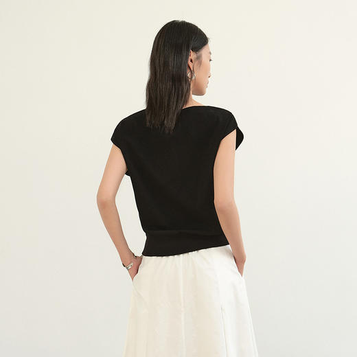 NEELLY纳俪商场同款夏新款设计感一字领针织衫女斜肩两穿显瘦上衣N26044A04509 商品图1