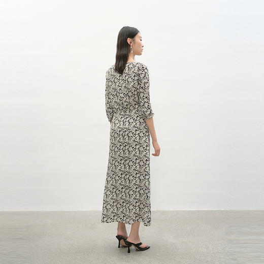 NEELLY纳俪商场同款夏季新款黑白碎花收腰连衣裙女显瘦休闲长裙N26044Y04569 商品图1