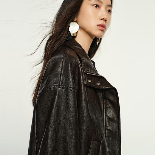 NEELLY纳俪商场同款春新款设计感帅气上衣女高级感复古廓形短外套N26014C04411 商品图2