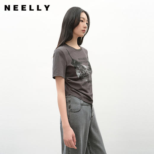 NEELLY纳俪商场同款夏季新款圆领印花修身T恤女百搭显瘦舒适上衣N26044T04421 商品图0