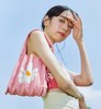 F030137清新甜美立体褶皱纹理白色雏菊七彩包针织包 商品缩略图1