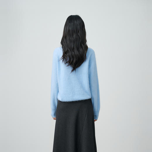 NEELLY纳俪商场同款春季新款显白宽松软糯针织女休闲亲肤绒感上衣N26014A06603 商品图1