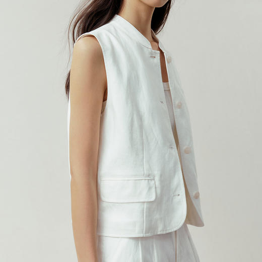 NEELLY纳俪商场同款春新款简约休闲通勤短马甲女百搭舒适叠穿上衣N26031D01114 商品图2