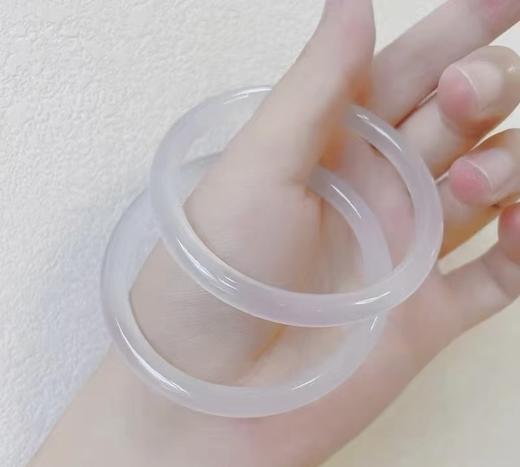 2楼老凤祥白月光玉髓手镯秒杀价199 商品图1