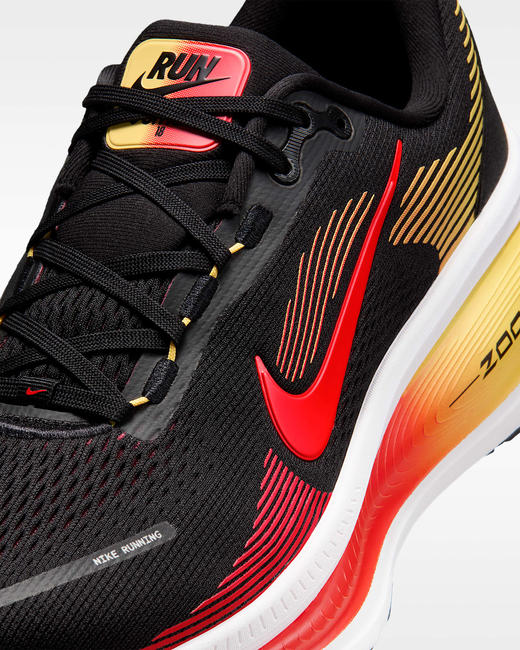 Nike 耐克Vomero 18 耐克迈柔男子公路跑步鞋HM6803-016 商品图5