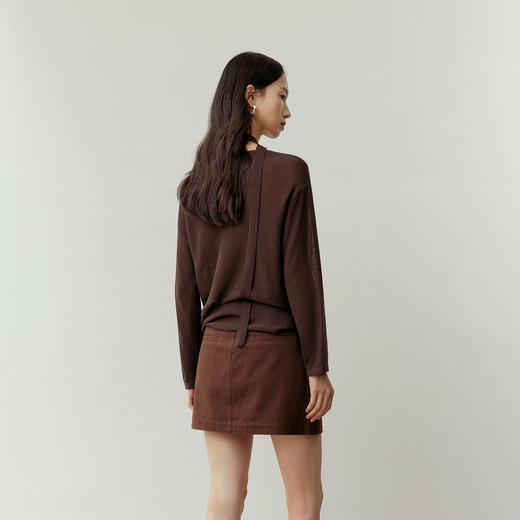 NEELLY纳俪商场同款春新款复古挂脖飘带针织衫女休闲慵懒随性上衣N26031A01105 商品图1