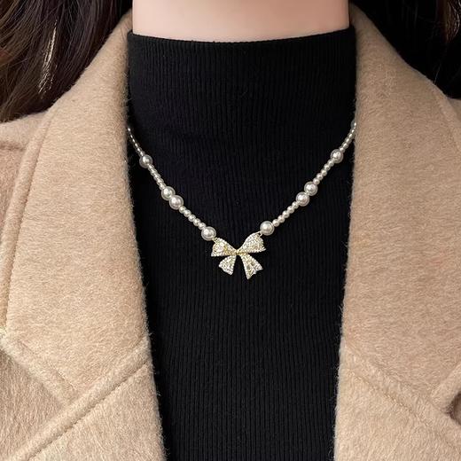 雀说 满钻蝴蝶结珍珠项链女轻奢高级感锁骨链XL6227 商品图1