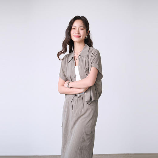 NEELLY纳俪商场同款夏季新款时尚通勤两件套女宽松休闲半身裙套装N26044Z04587 商品图3